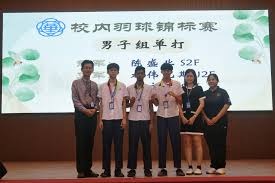 官方：摩洛哥国门布努当选非洲年度最佳门将