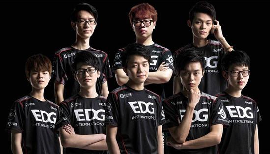 娘们心态更 娘们心态更